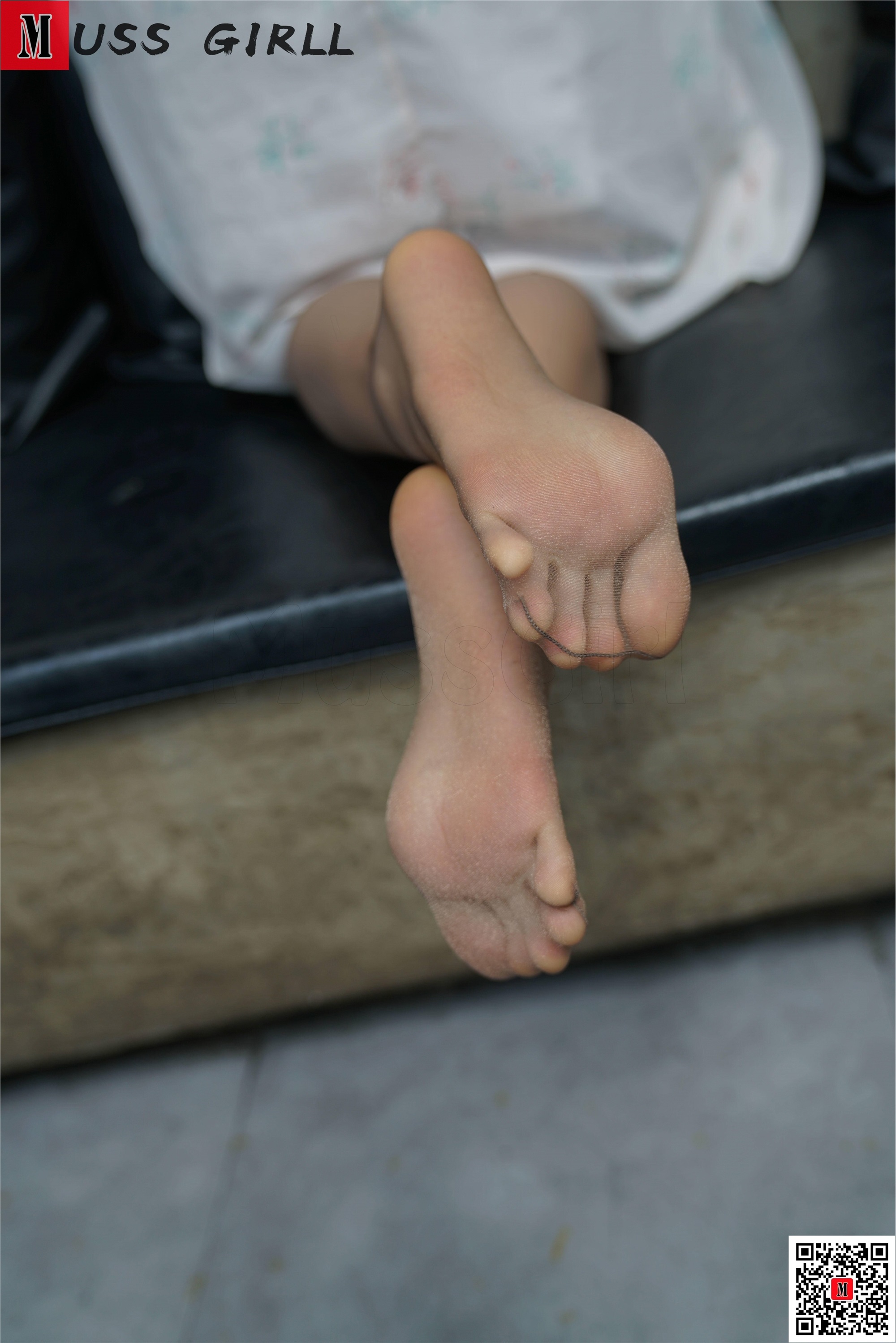 MussGirl慕丝女郎  NO.196 白色连衣裙肉丝